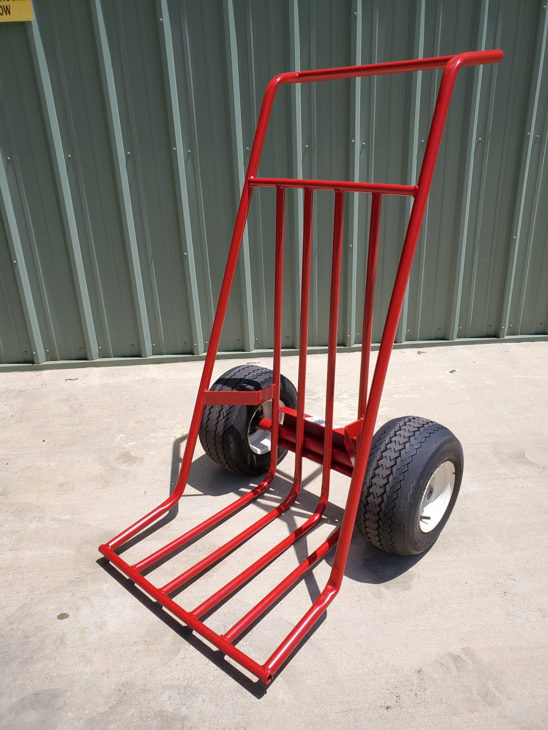 Capacity Strongway Tree and Landscape Hand Truck 700-Lb 